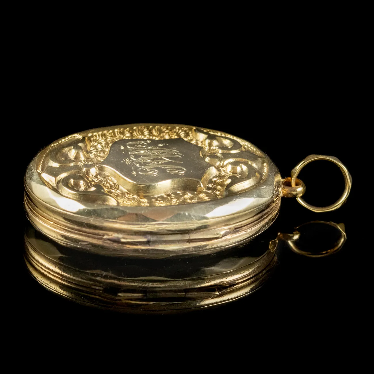 Antique Victorian Forget Me Not Locket Gold Back And Front