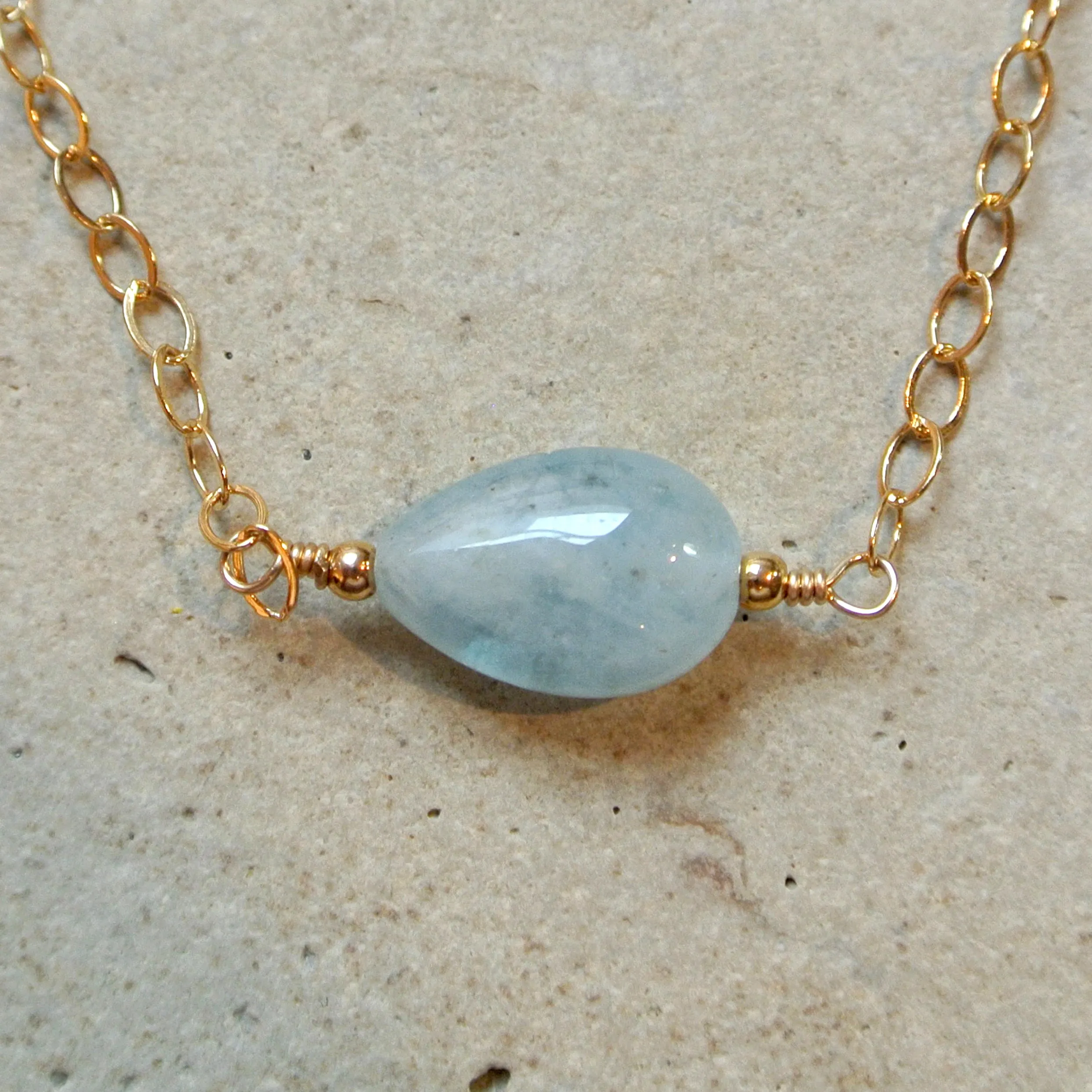 Essential Energy Gemstone Necklace: Aquamarine - Calming