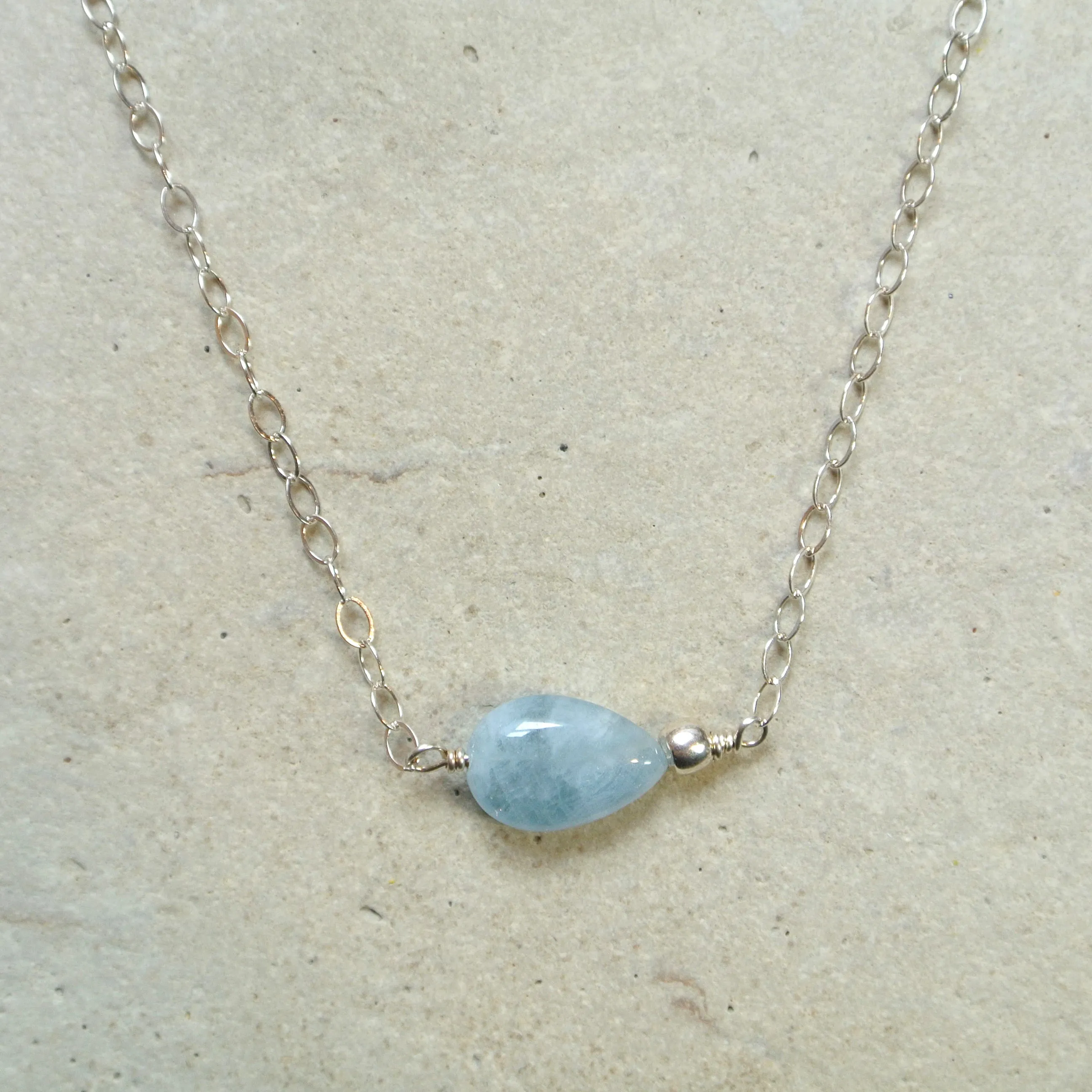 Essential Energy Gemstone Necklace: Aquamarine - Calming