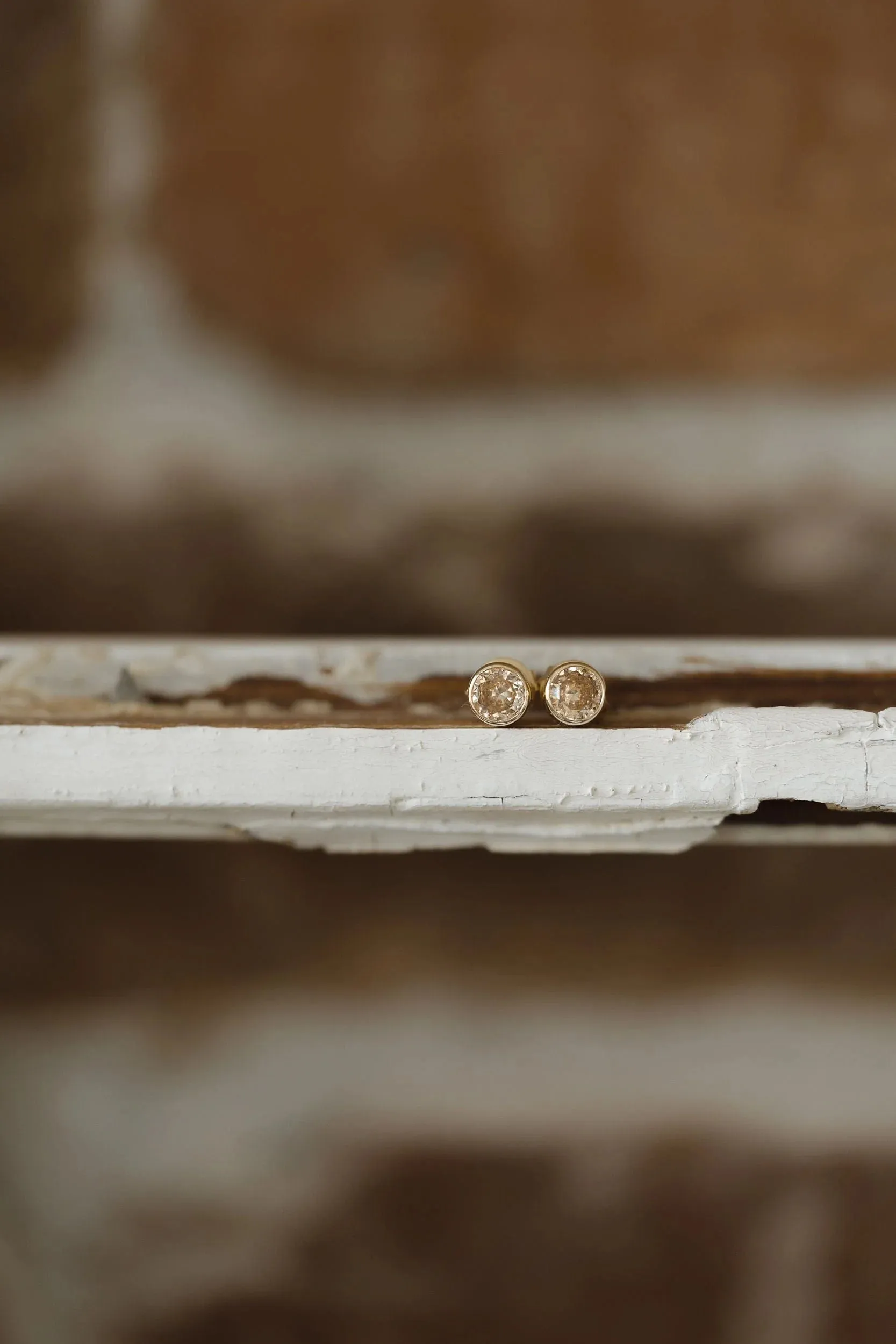 Luna Stud Earrings